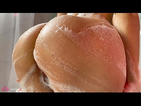 ❤️ Brunetka Masturbuje cipkę wibratorem do intensywnego orgazmu pod prysznicem Sex at us ❌❤